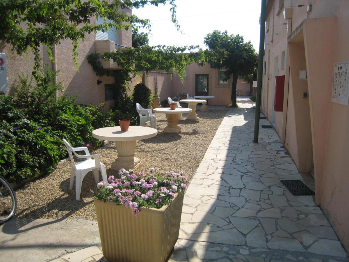 La Reserve Motel *