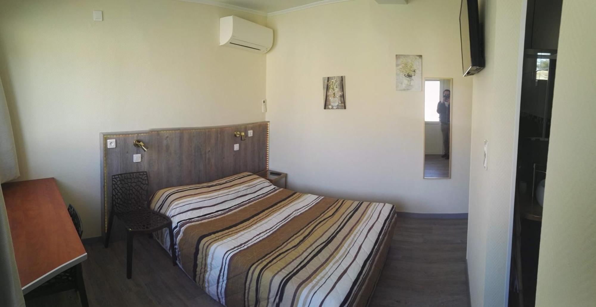 La Reserve Motel *